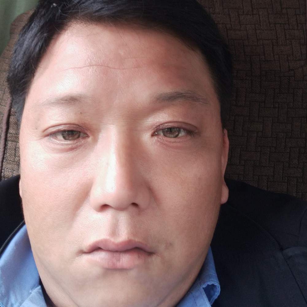 苗条爱恋斑驳的照片
