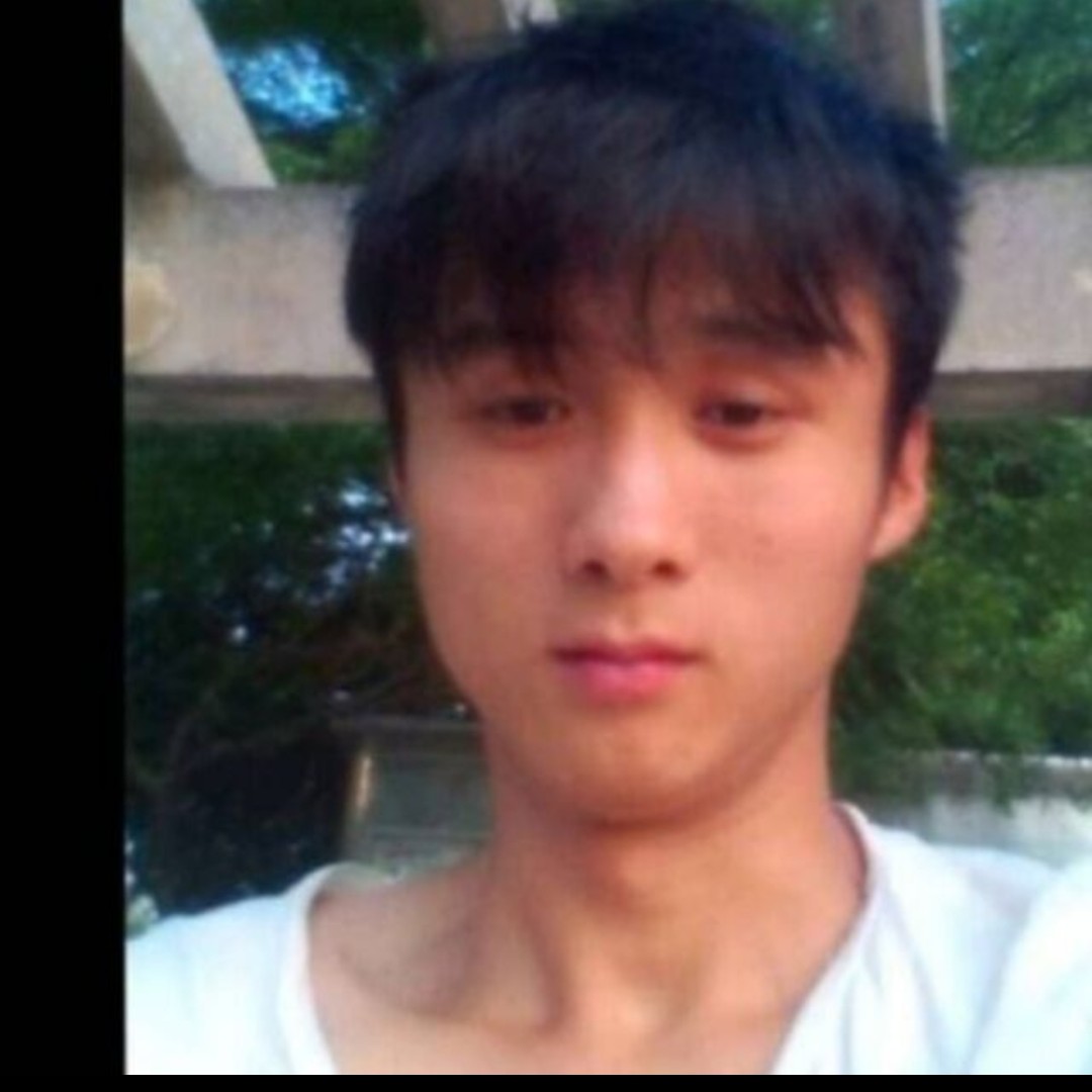 汽车挽手无辜的照片