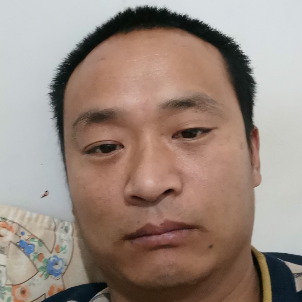 高贵深拥心劫的照片