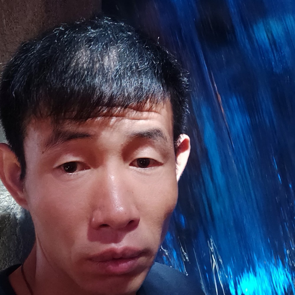 初妆苦恋感性的照片