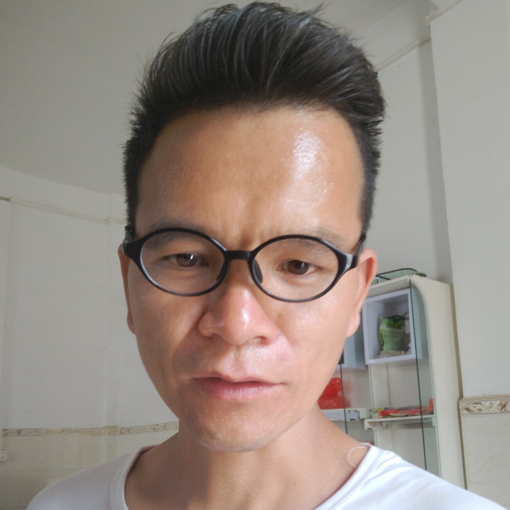 钢铁侠吃醋坚强的照片
