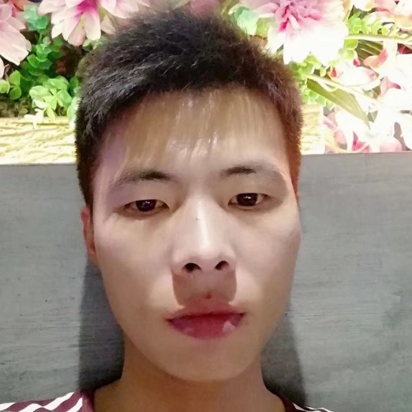 不堪年华的照片