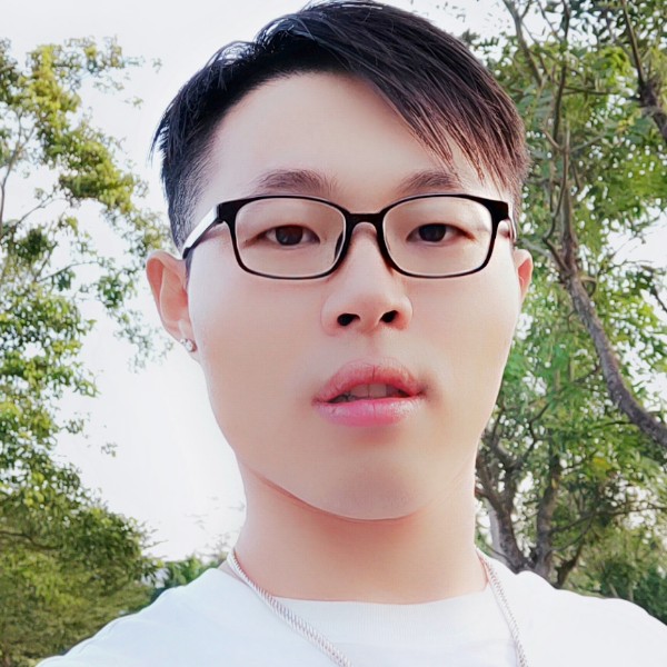 绝影爱听歌的照片