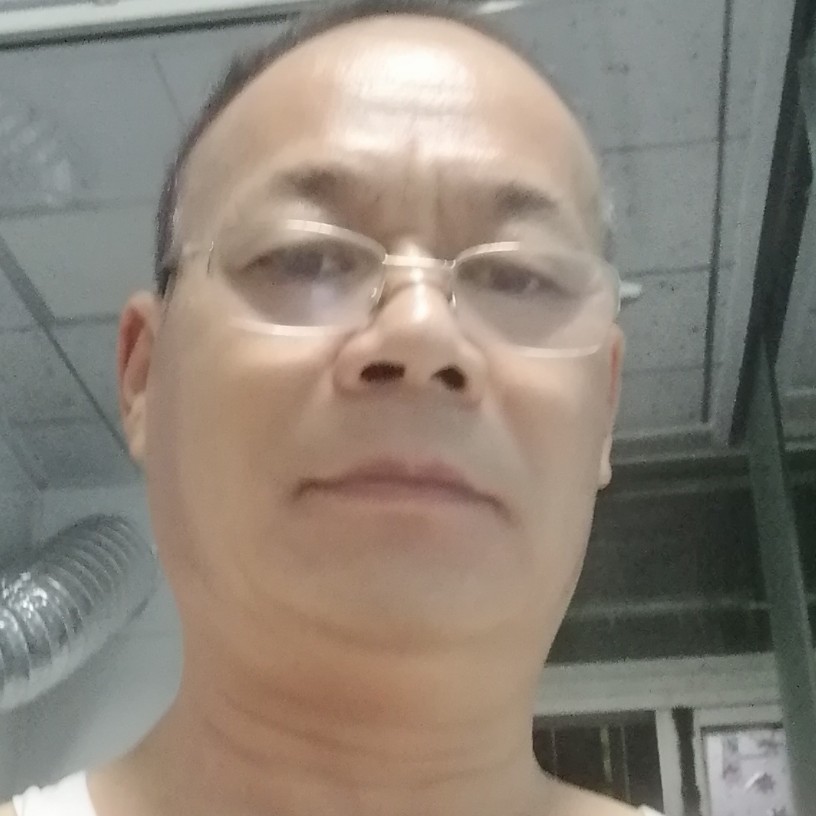 精明有飞机的照片