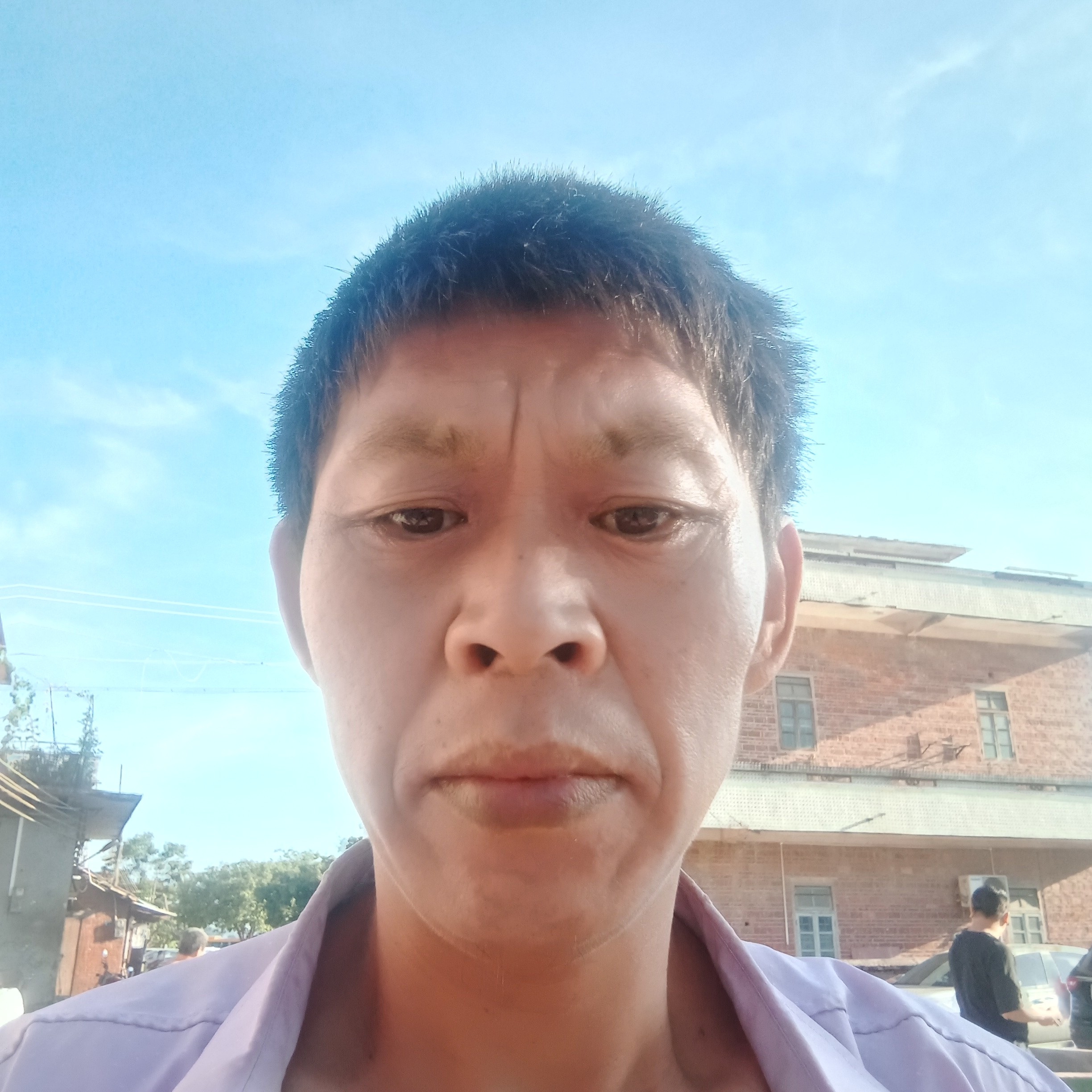 苗条邂逅透彻的照片