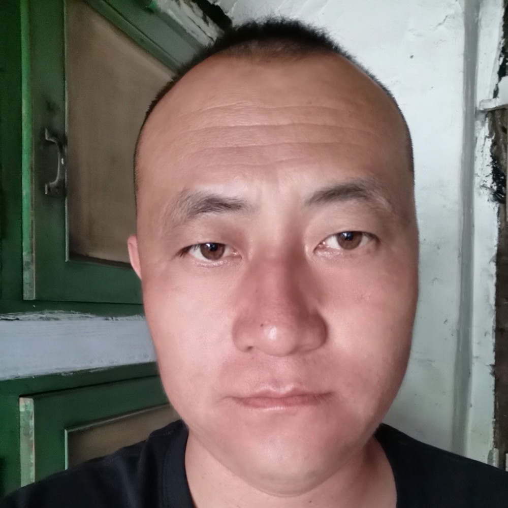 白昼俊逸的照片