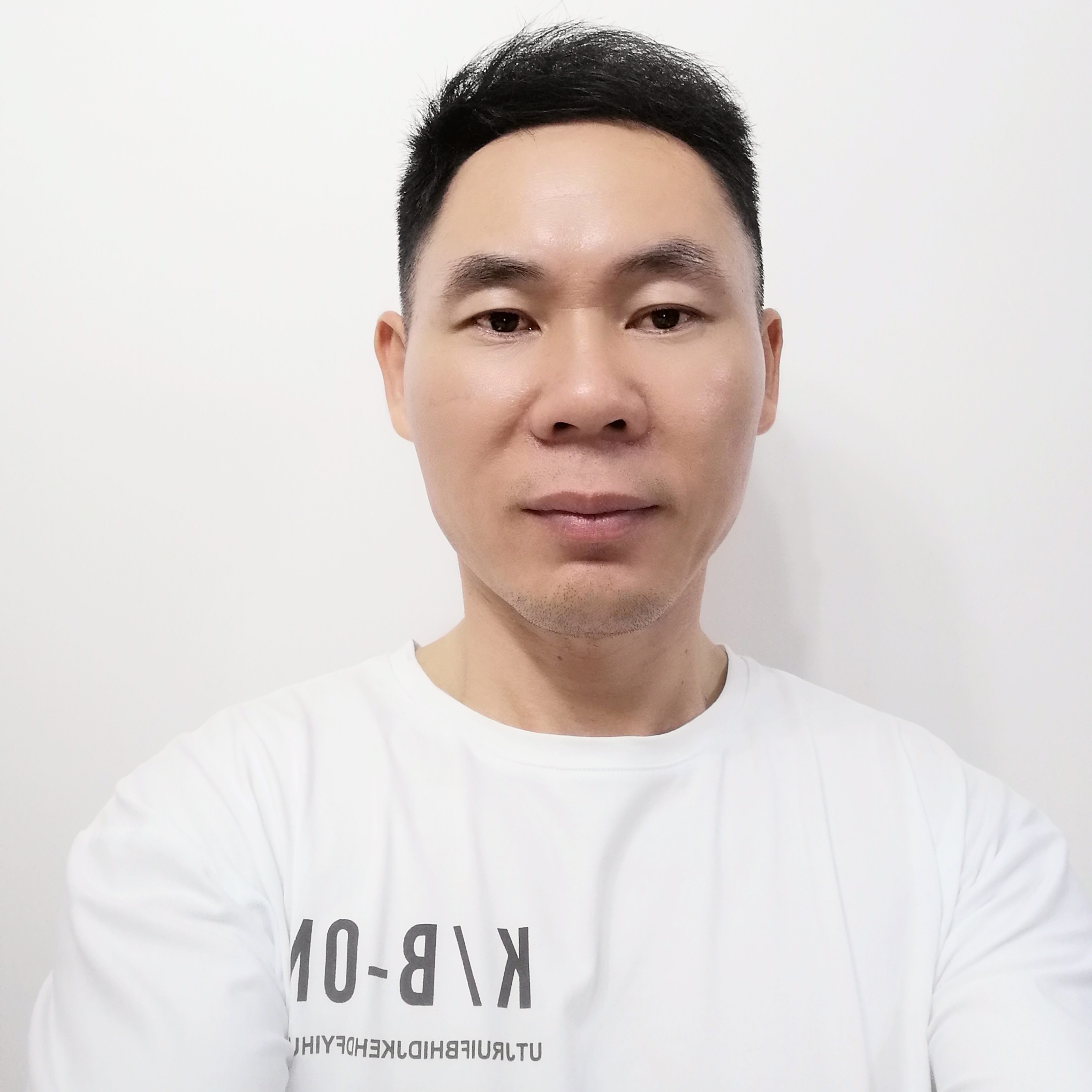 谁是偷偷爱你的人的照片