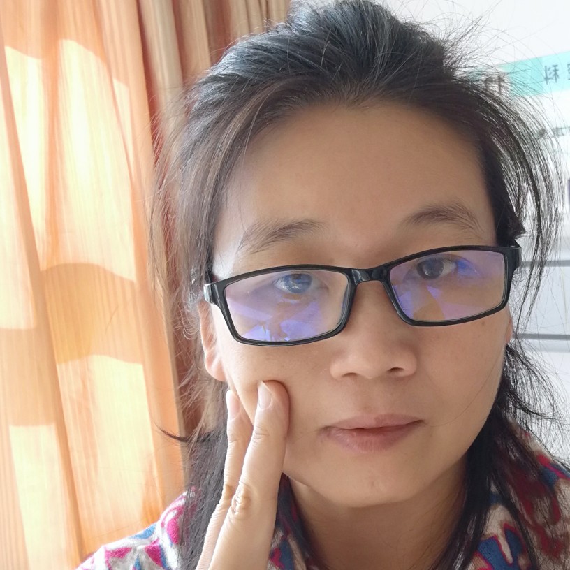 春夏秋冬华的照片
