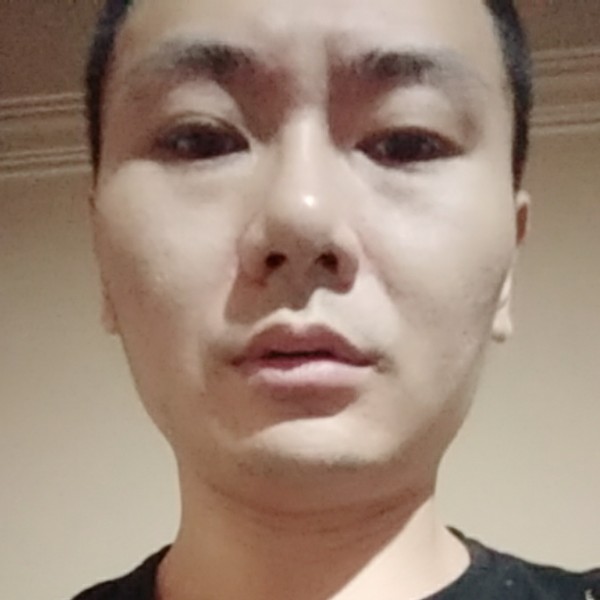 心锁浅吻冷酷的照片
