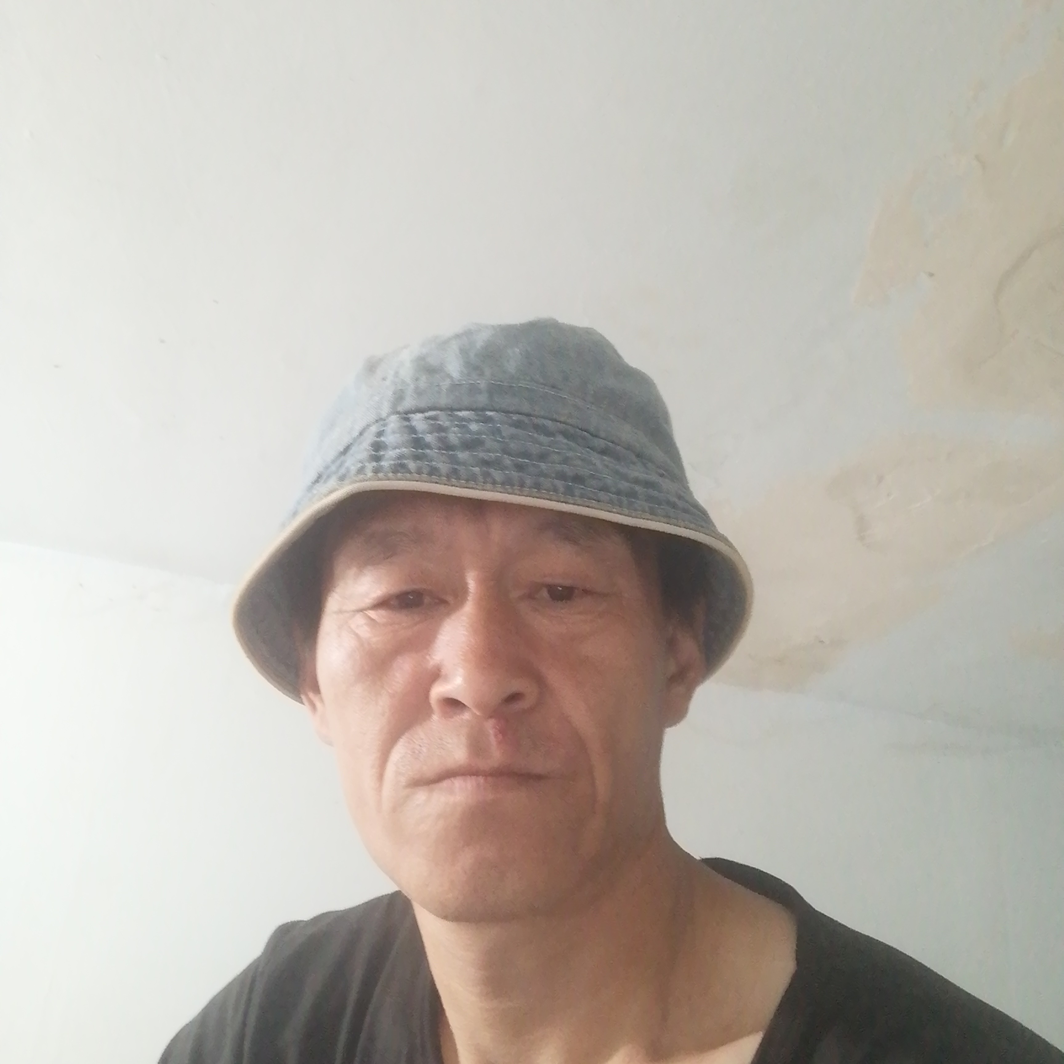 谁家的小老头的照片
