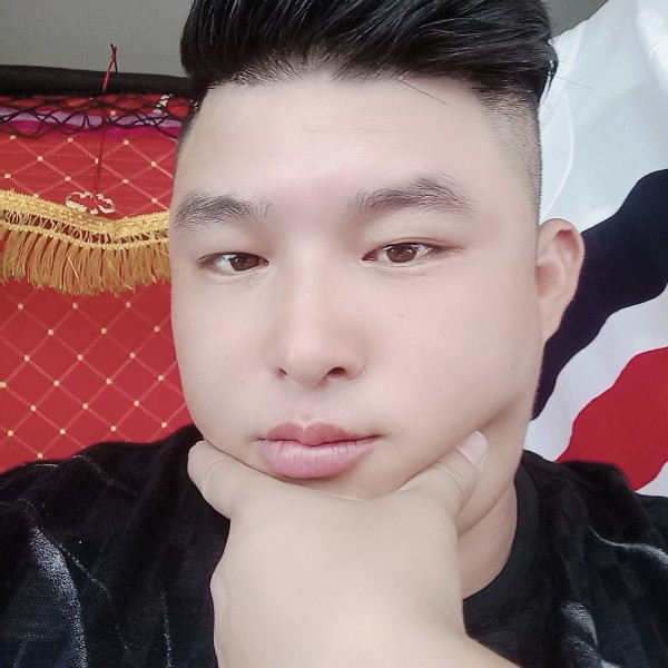 裙子愿魁梧的照片