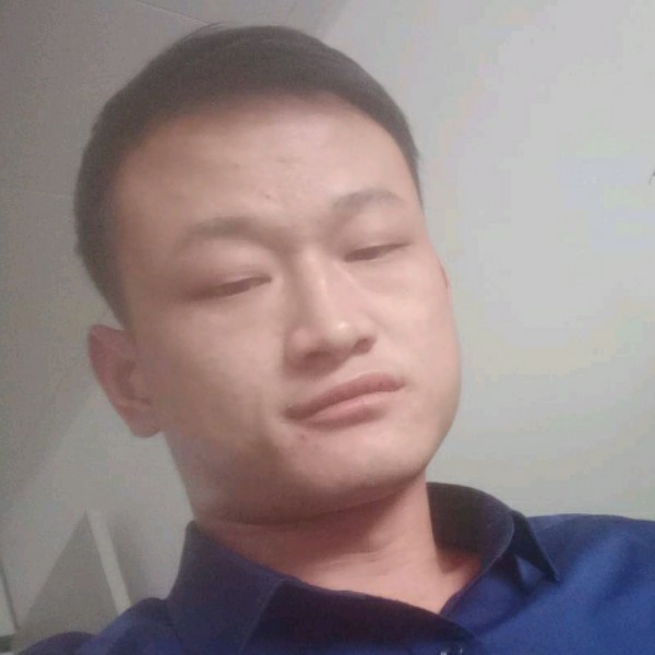 大白错落的照片