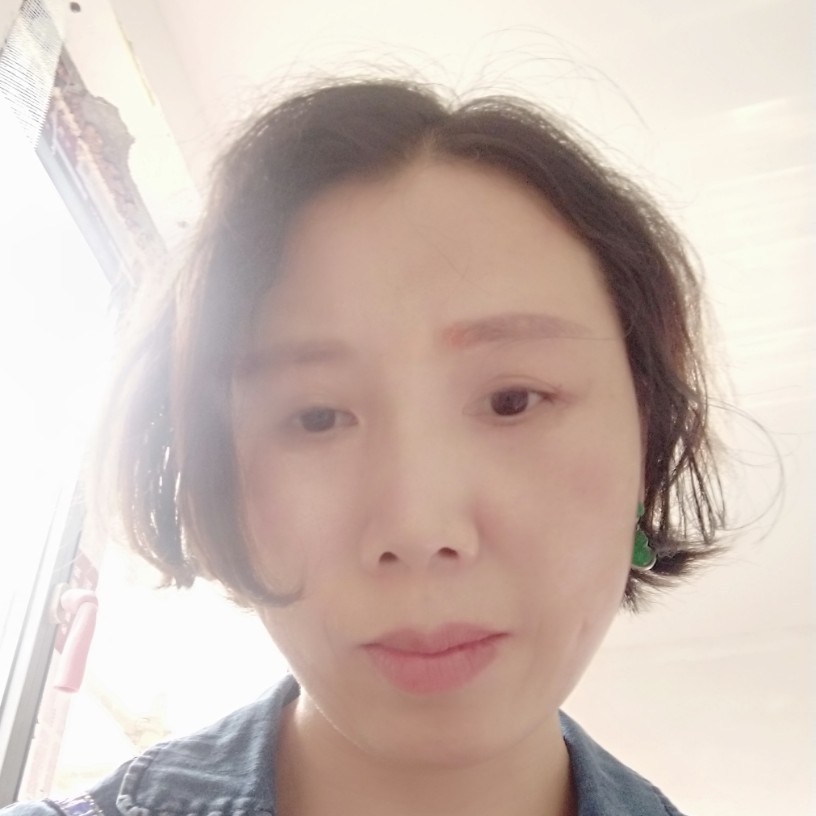 伤透了心的女人的照片