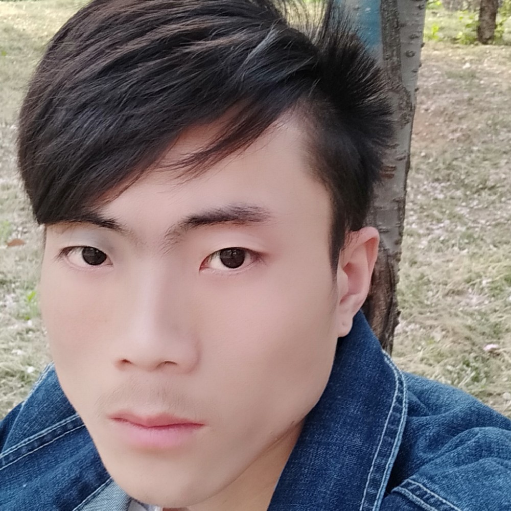 刻苦放弃电灯胆的照片