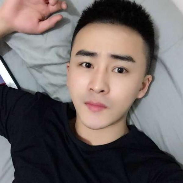 小男朋友的照片
