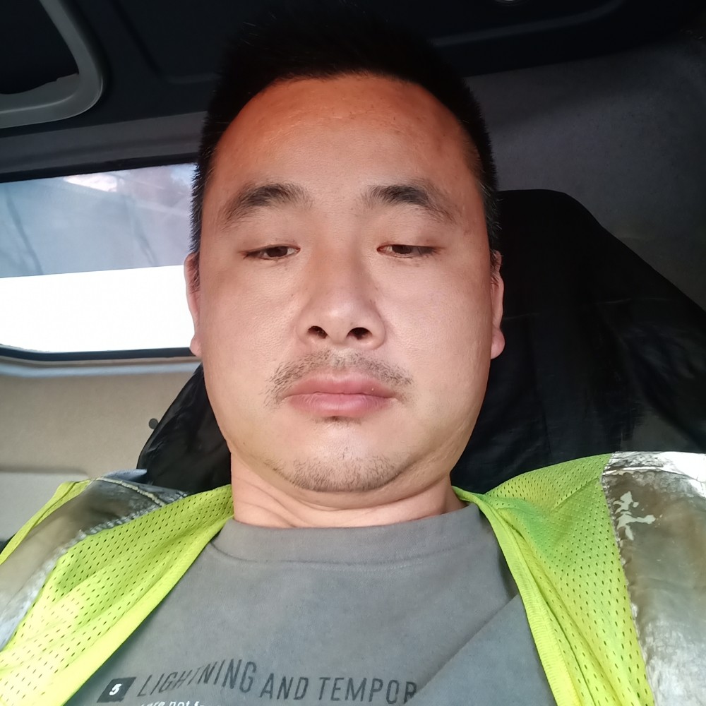 孤独泪了冰淇淋的照片