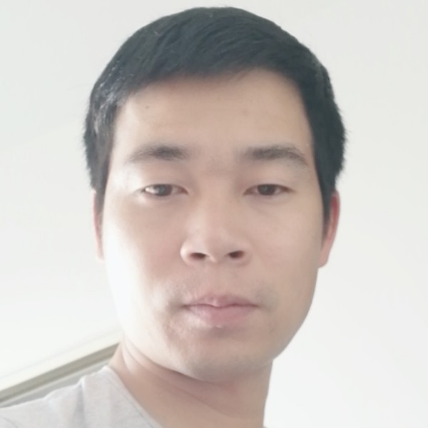 清风吹过你的长发的照片