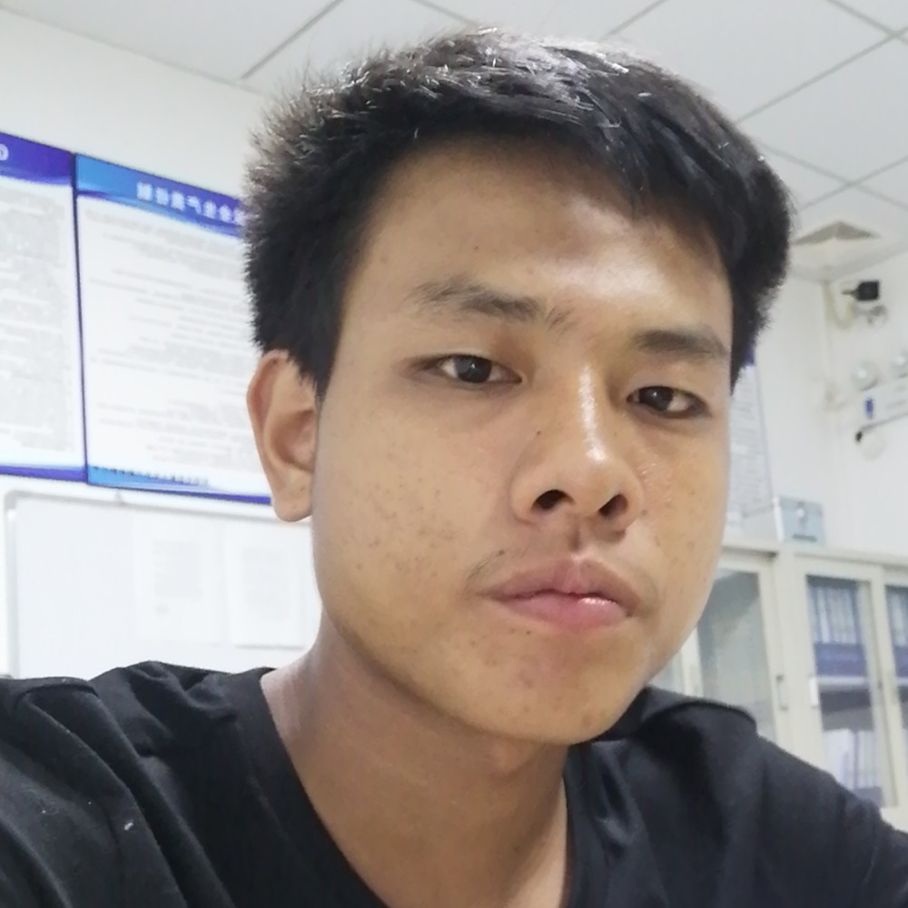 云朵拿独寂的照片