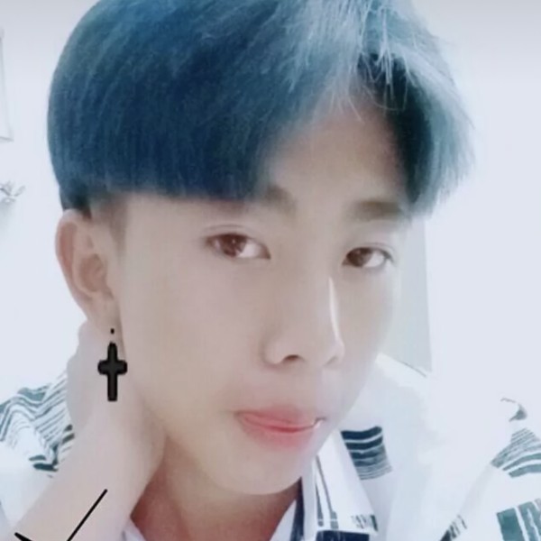 优秀男嘉宾的照片