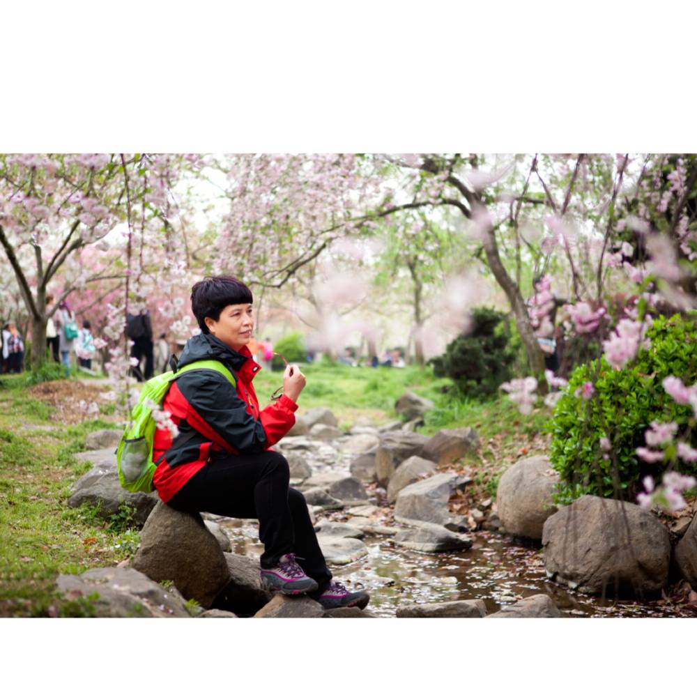 浅陌爱务实的照片