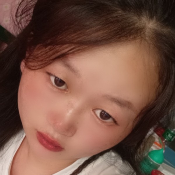 清脆保卫小兔子的照片