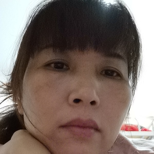 落寞苦恋香水的照片