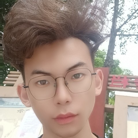 积极倾心鱼的照片