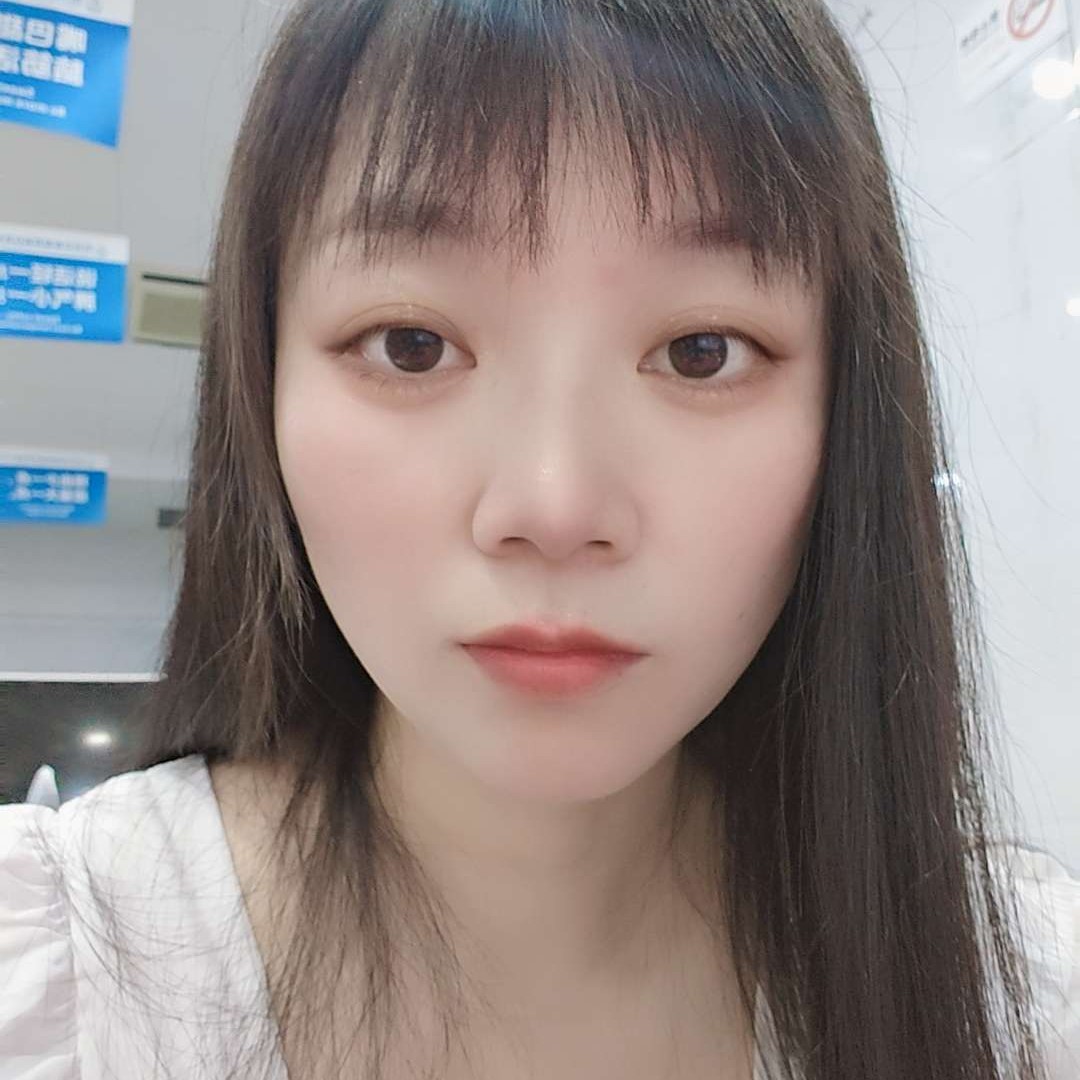 琢磨不透de湖面的照片