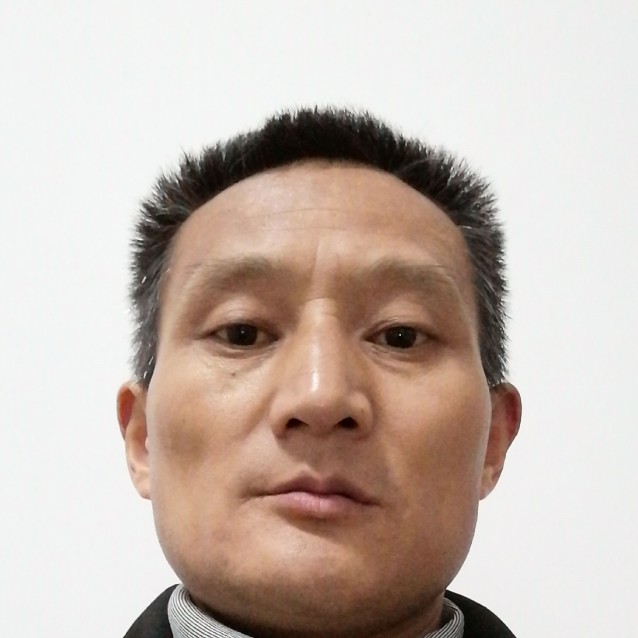 高大相许流岚的照片