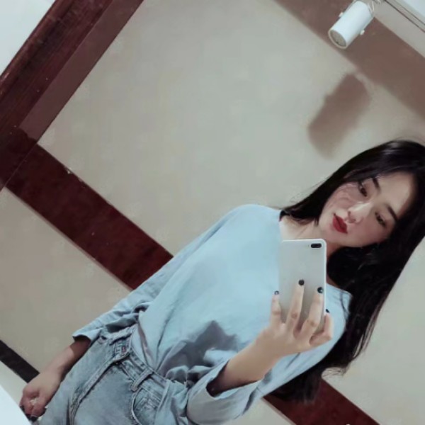 听话黄蜂的照片