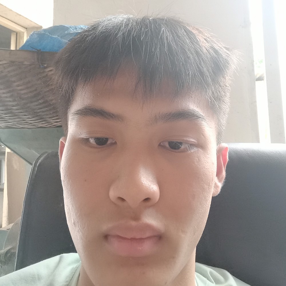 段帅哥。的照片