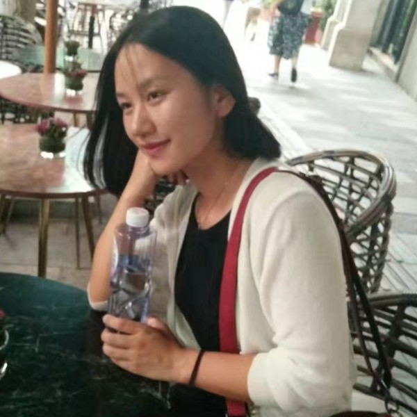 林迦的照片