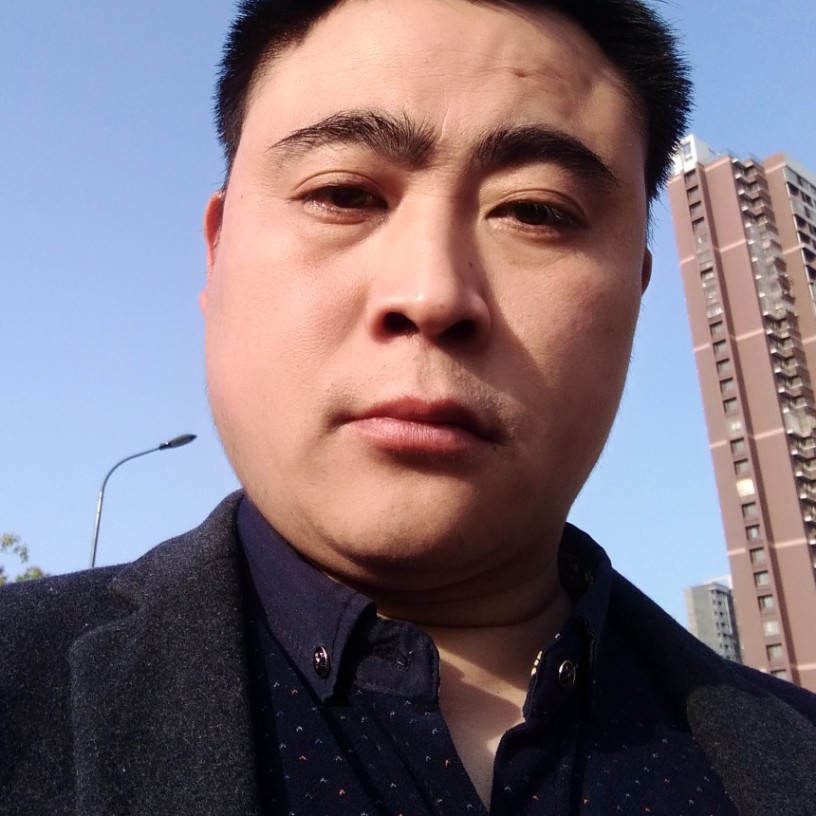 高高改变树叶的照片