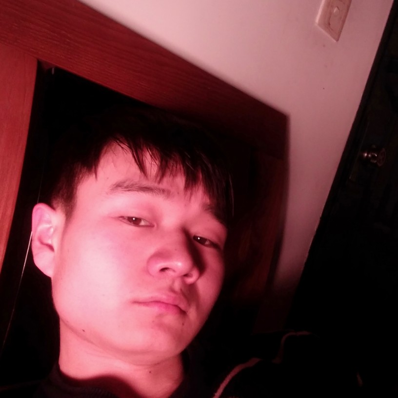 严伟凯的照片