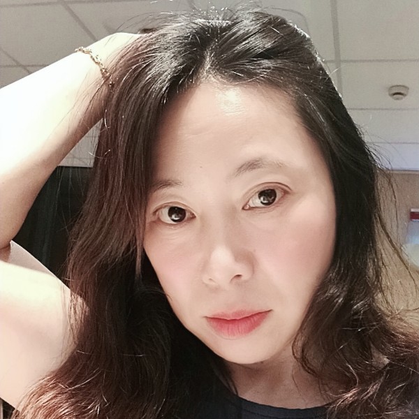 云霓的照片