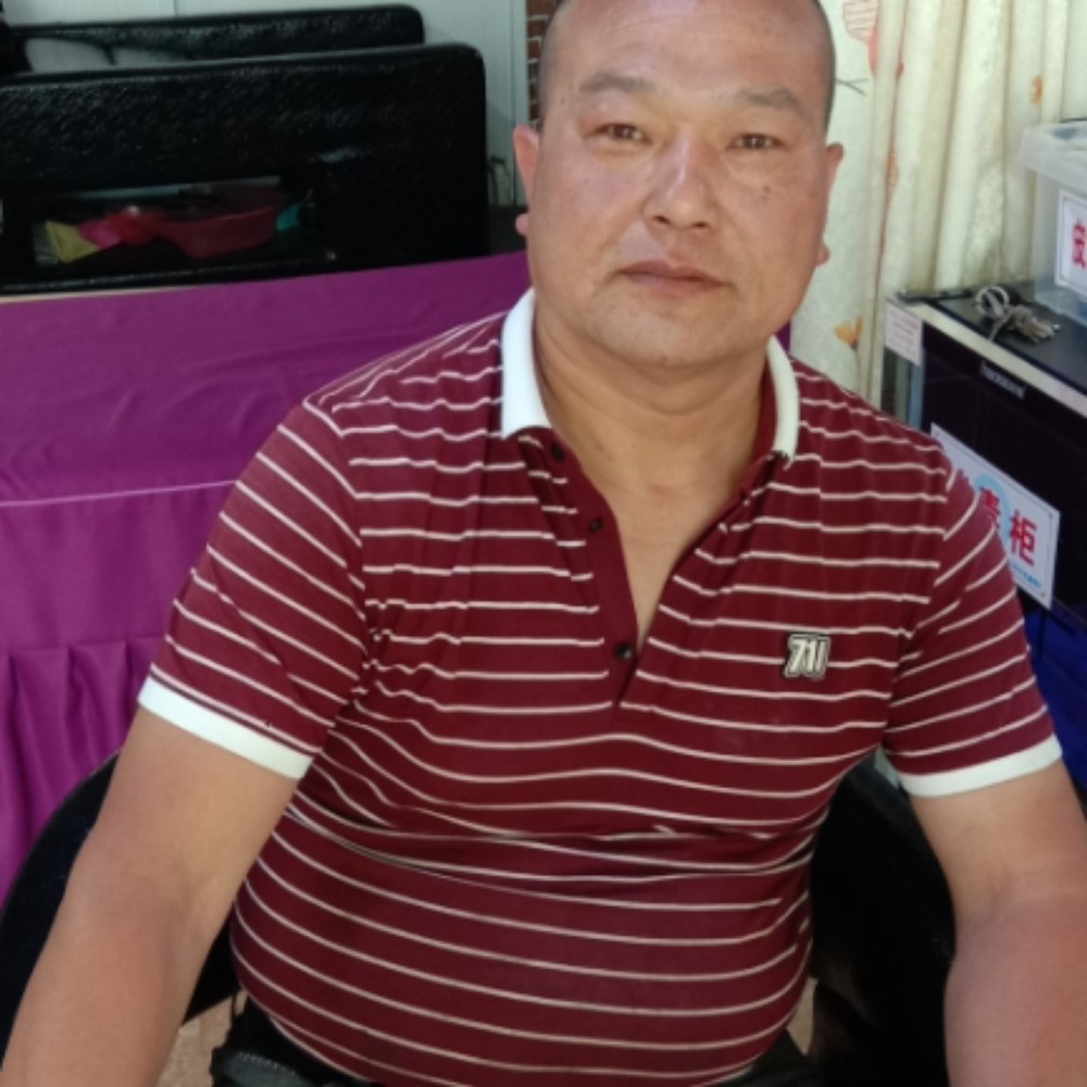 专业厨房排烟的照片