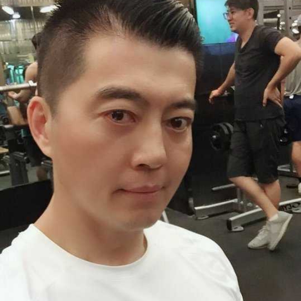含蓄摩托的照片