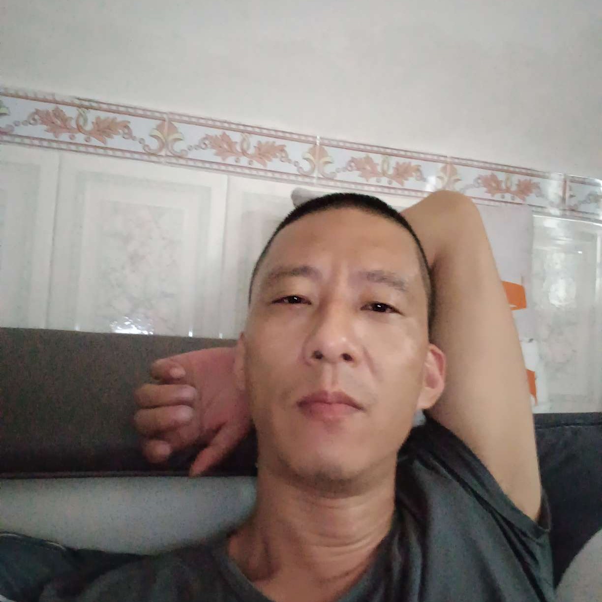 温婉等待豌豆的照片