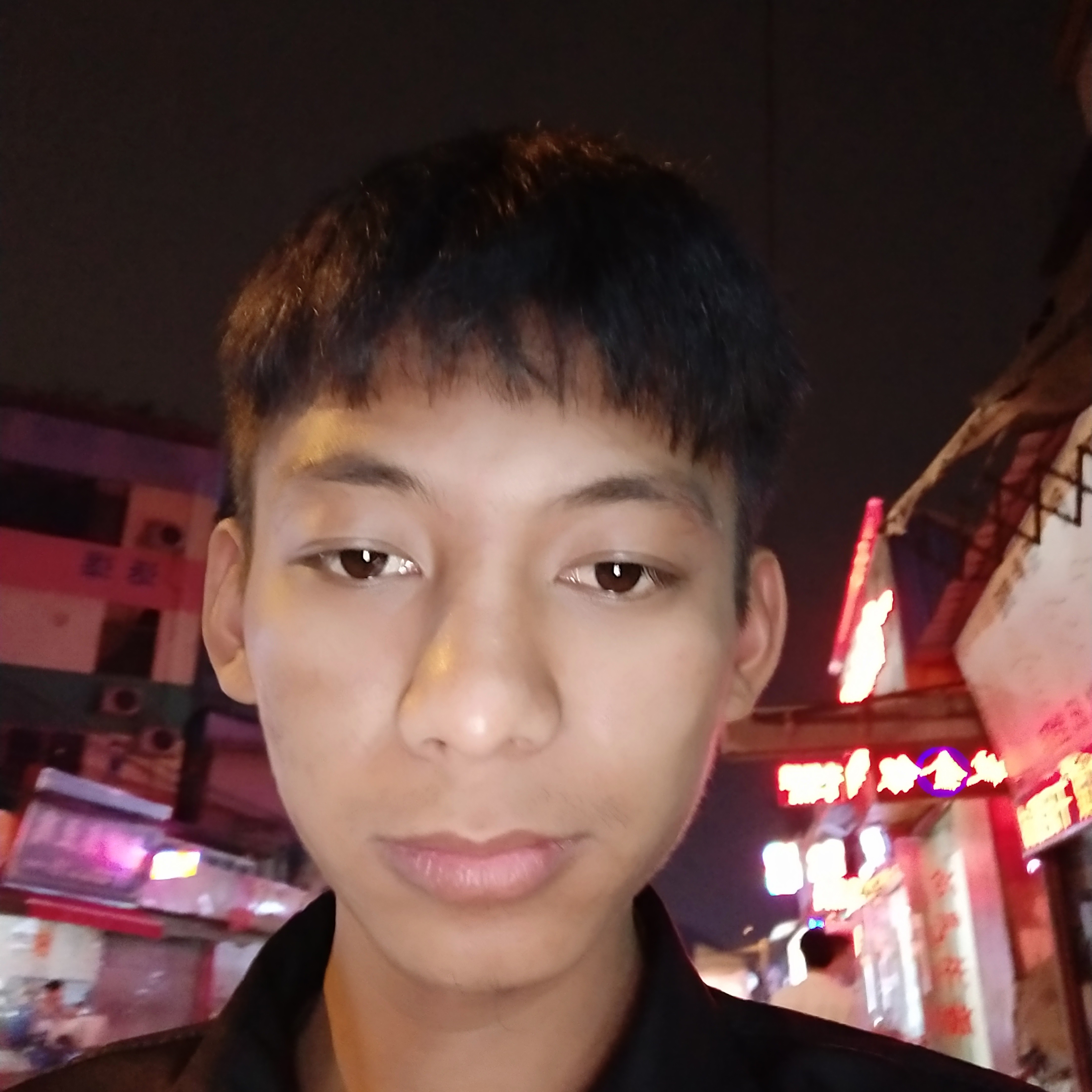 硬币和自信824的照片