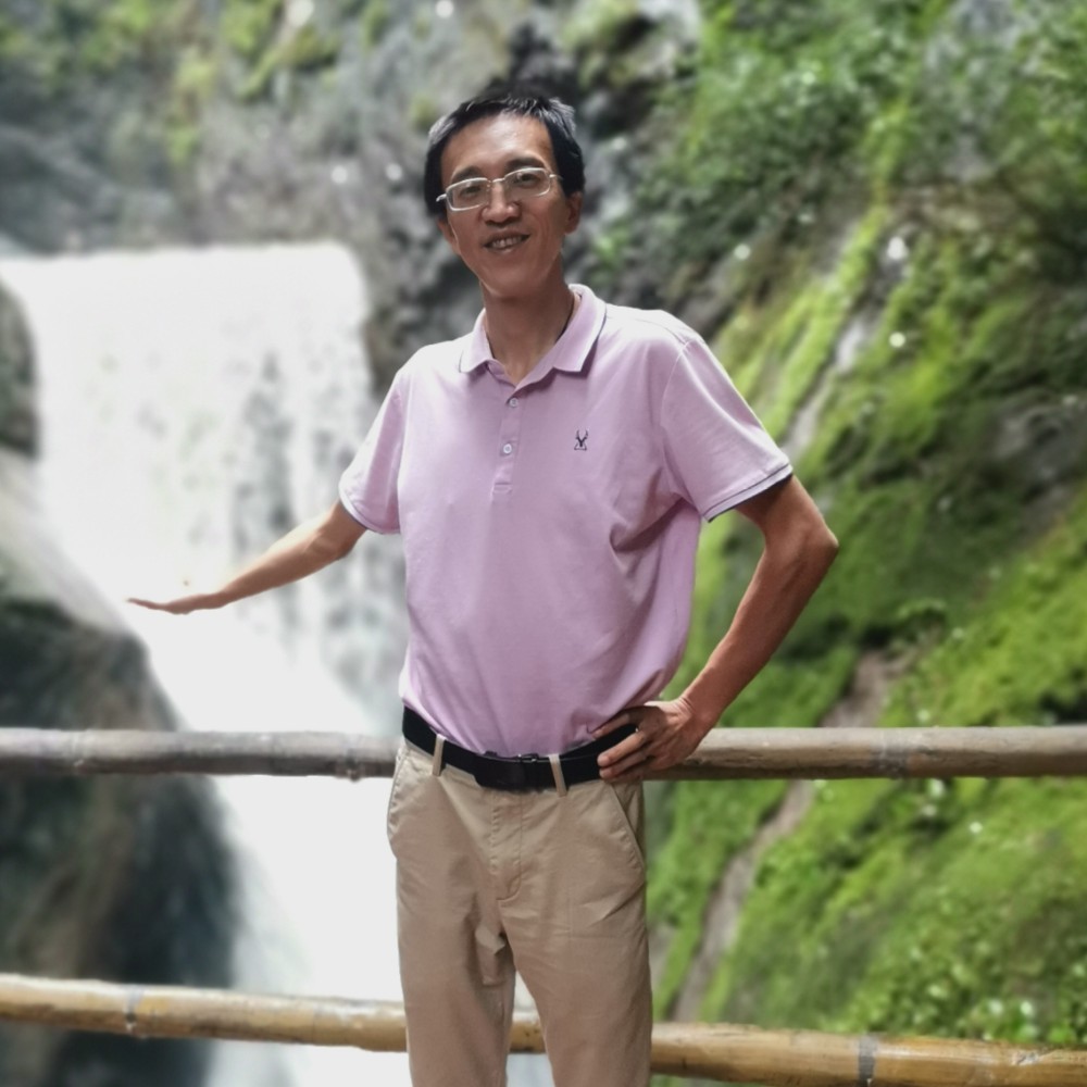 砖头和现代的照片