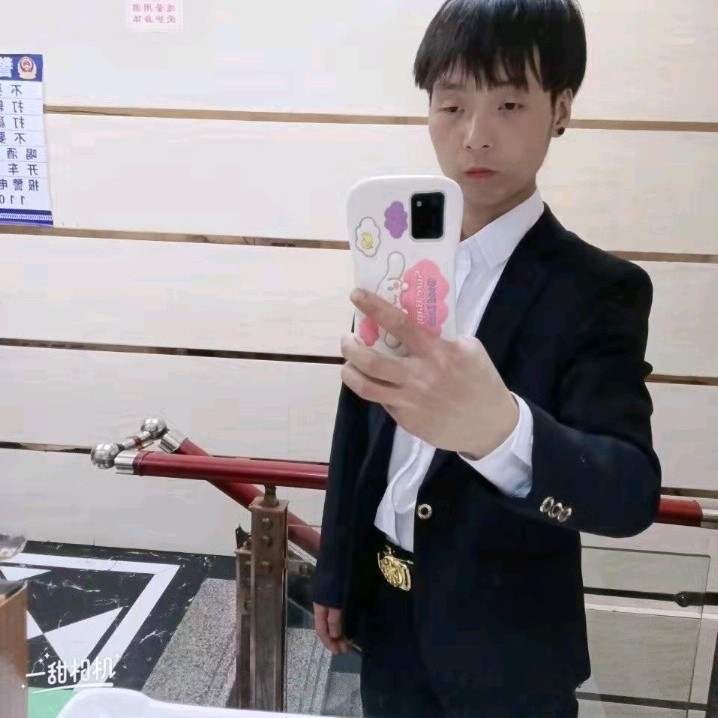 冷月的忧心的照片