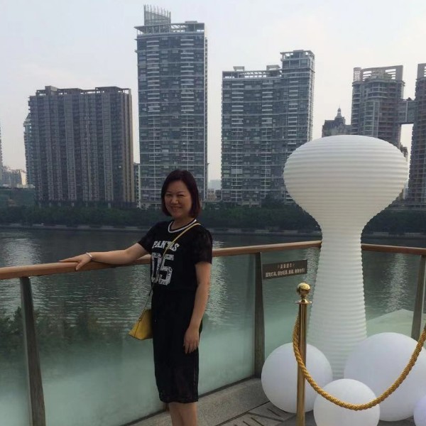 体贴拾忆哈密瓜的照片