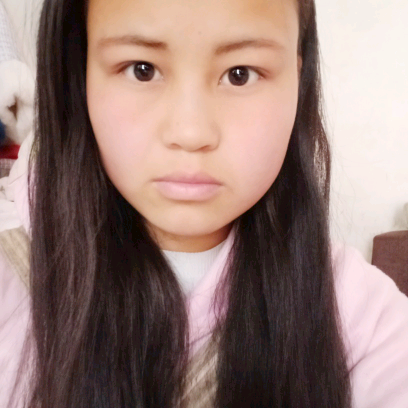 震动蹙眉萝莉的照片