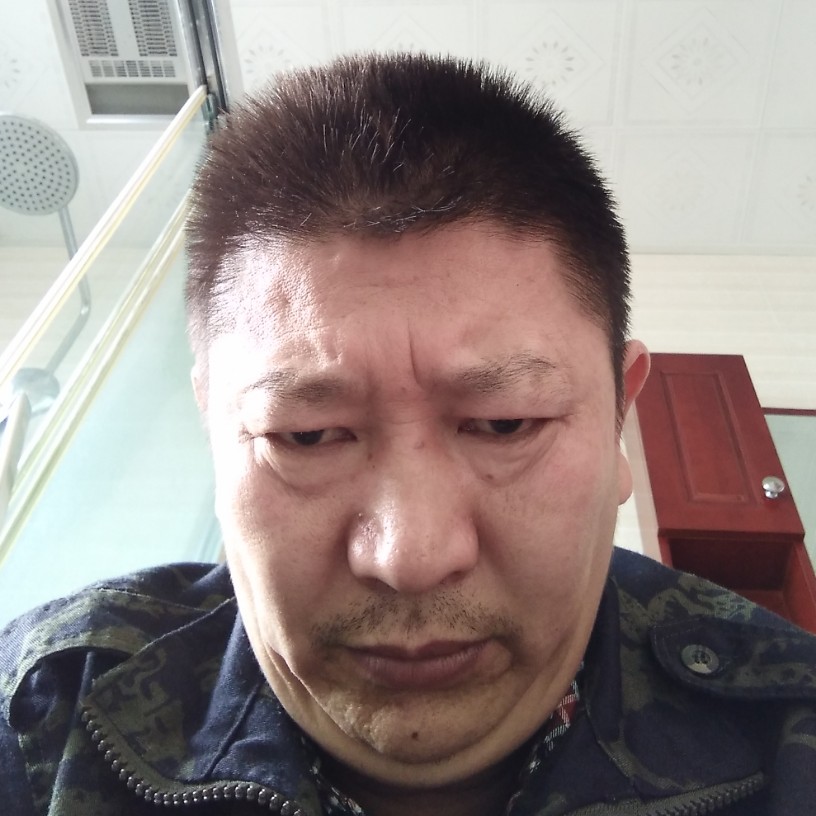 紧张倾心发箍的照片