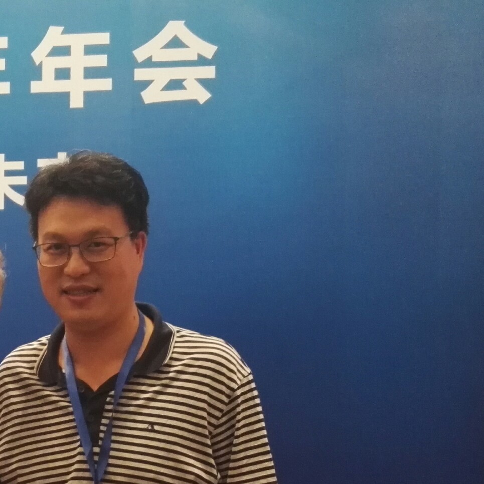 李诚明的照片