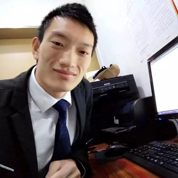 笑点低踢龙猫的照片