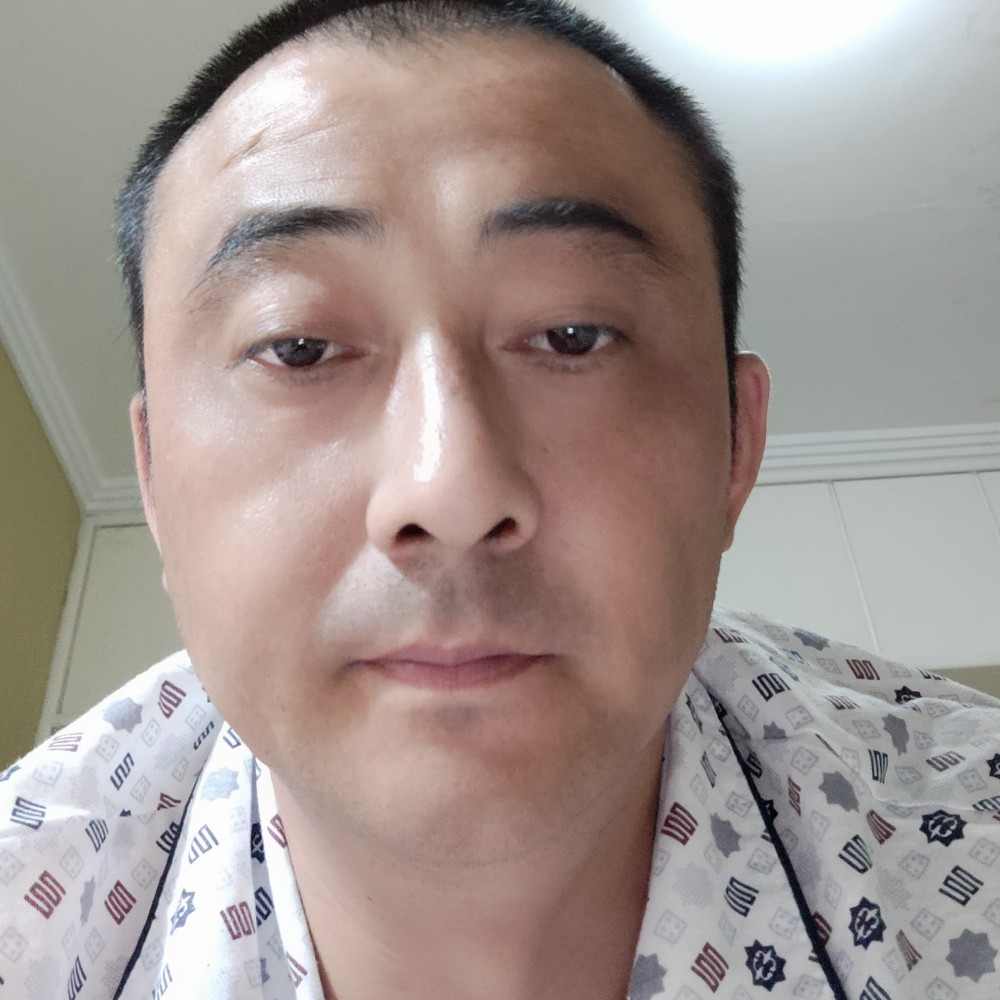 包容的大叔的照片
