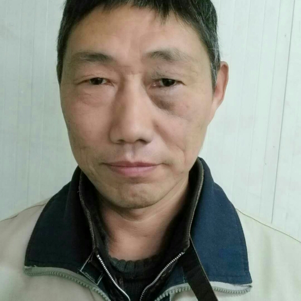 兴奋秀发的照片