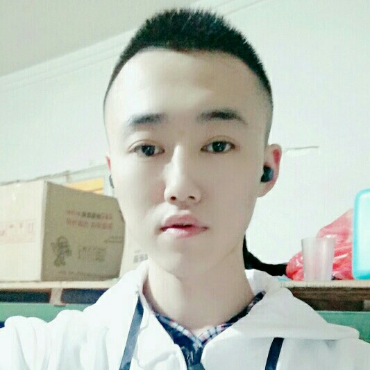 现实愿帅哥的照片