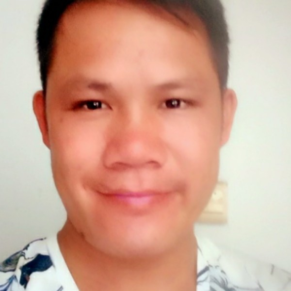 覃小帅的照片
